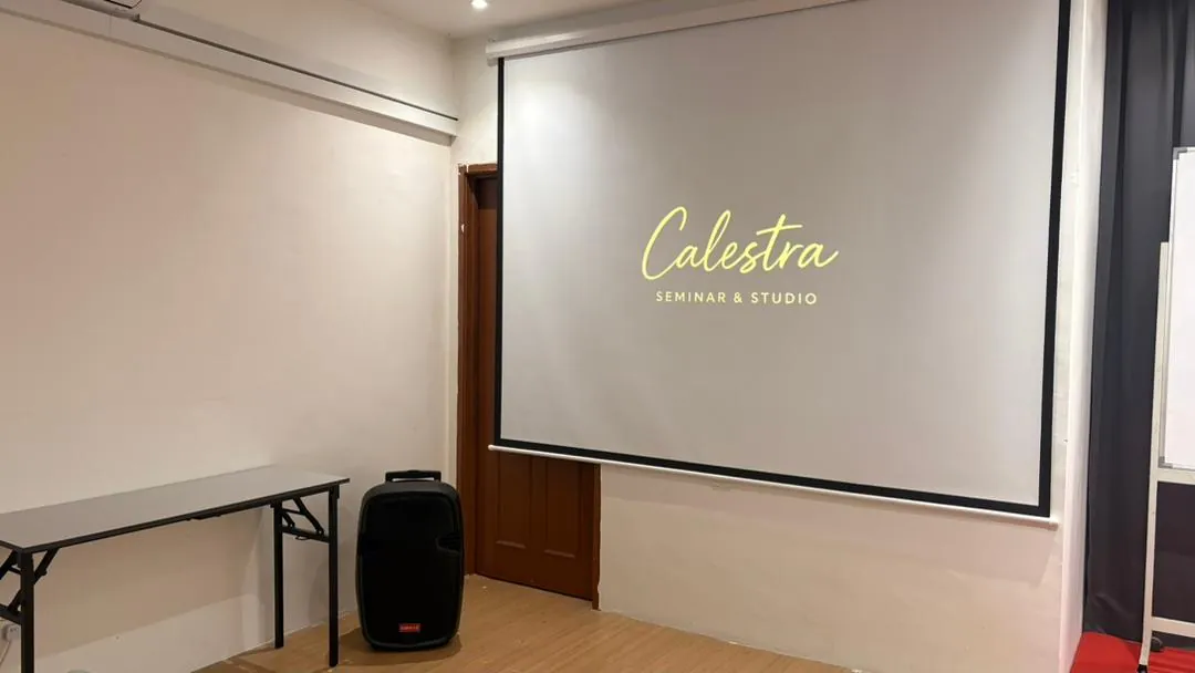 Skrin Putih Projektor HD Pembentangan Calestra Johor